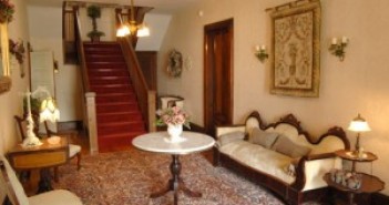 Victorian Home Decor Victorian Home Decor